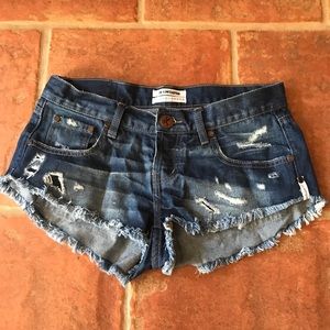 One Teaspoon Bonitas Shorts (Size 26)